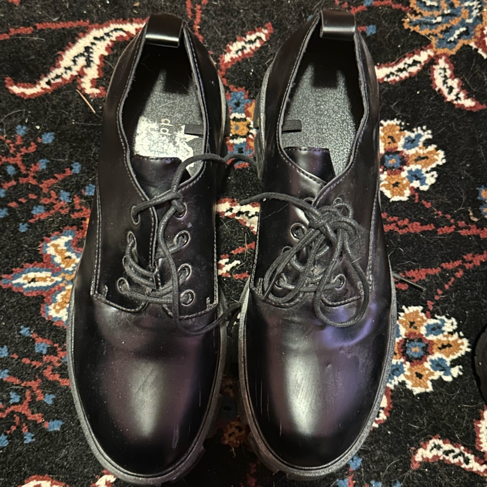 Platform leather sneakers